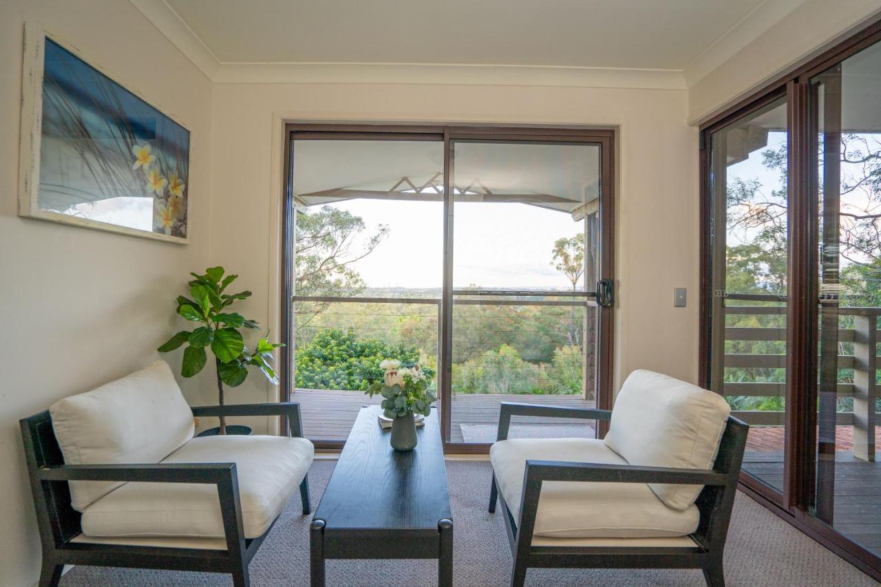 Holiday home Private Retreat With & Ocean Views Close To Theme Parks *