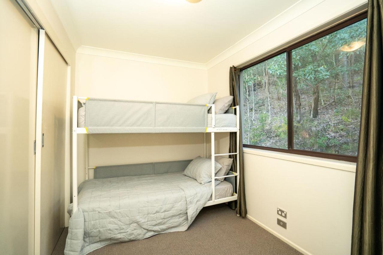 Private Retreat With & Ocean Views Close To Theme Parks Holiday home Gold Coast